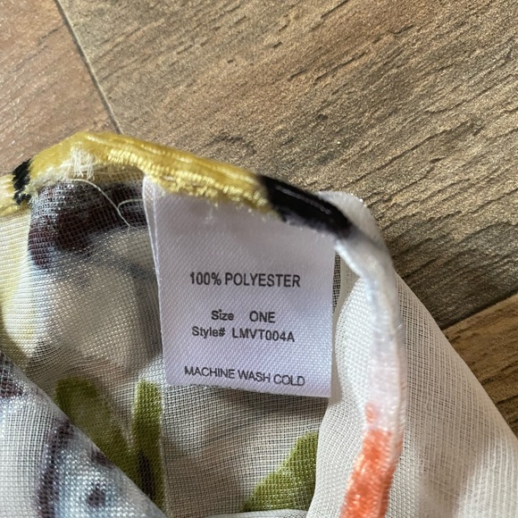 COPY - Sheer Kimono with Beautiful Velvet Floral Print - Picture 6 of 6